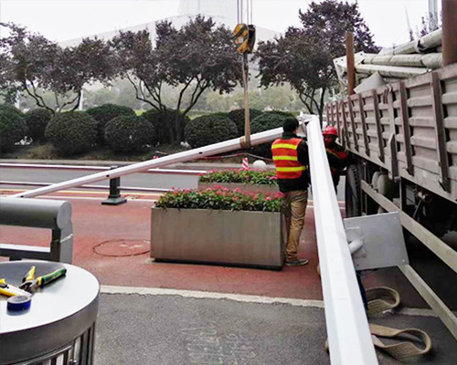 ���̰���