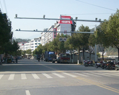 ���̰���