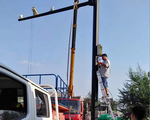 ���̰���